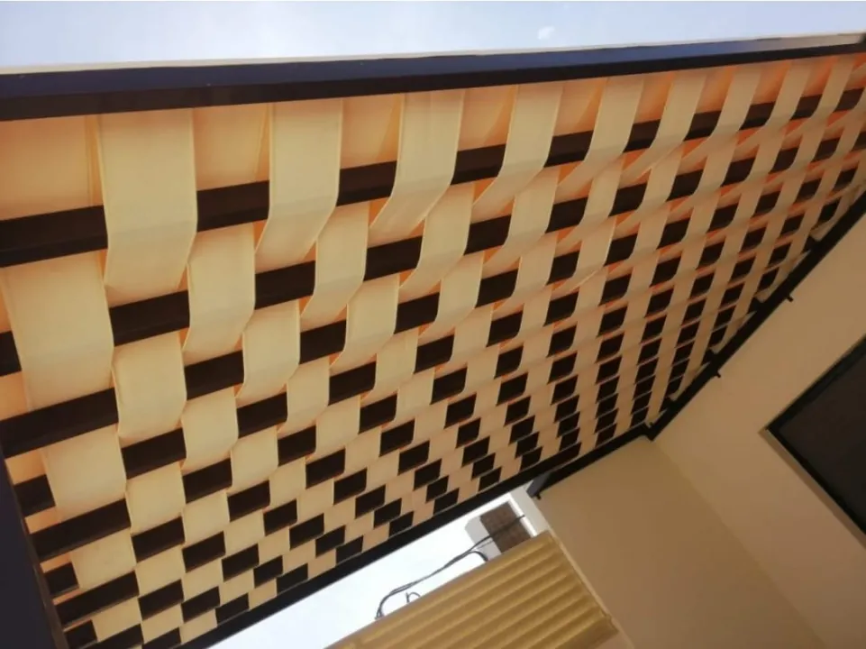 اقرب محل حداده تركيب المظلات وسواتر في حي الملز