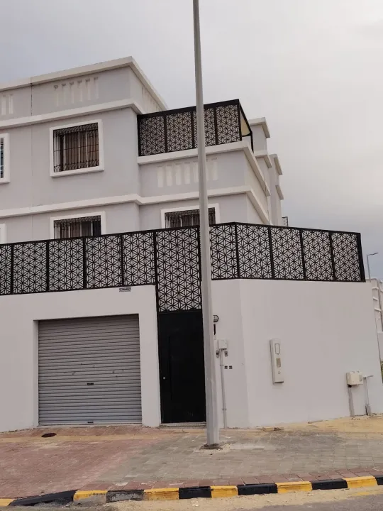 افضل تركيب سواتر قص ليزرفي حي العقيق:بأحدث التقنيات الحديثة والأشكال