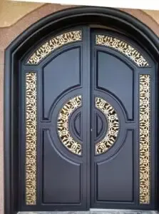 حداد منتقل في تركيب أبواب وشبابيك ونوافذ في حي عرقة بجودة عالية وأسعار مناسبه