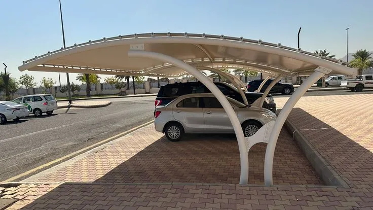 أفضل حداد لتركيب مظلات سيارات في حي حطين وحي الصحافة 2026 | دليل حماية سيارتك من الشمس والحرارة