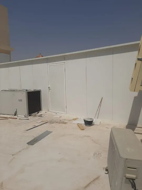 هناجر ومستودعات وغرف سندويش بانل حي النخيل: الدليل الشامل لأفضل حلول التخزين والبناء الحديث