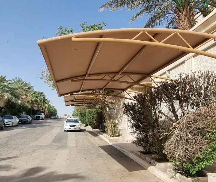 حداد متنقل بأحدث أشكال المظلات الخارجية بالرياض لعام2026: دليل شامل لأفضل التصاميم والأنواع