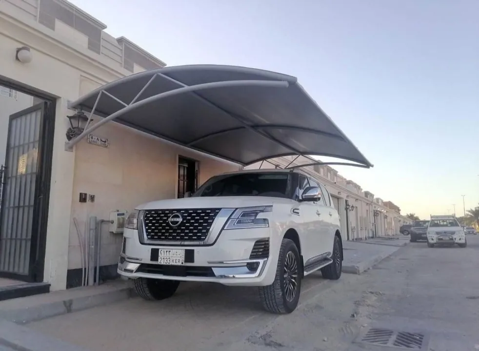 حداد تركيب مظلات سيارات حي النخيل لعام2026: الأسعار، المواصفات وأحدث التصاميم الذكية